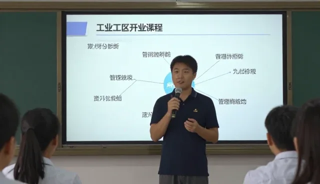 商务信息管理中常见理解偏差与应对策略